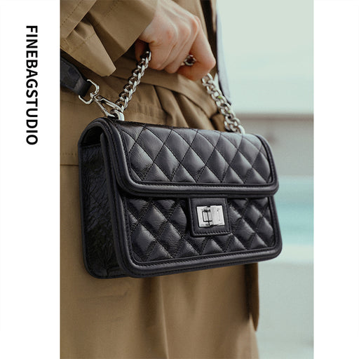 Latest hottest promotionsBeacone Iron Flat Chain Crossbody Handbag