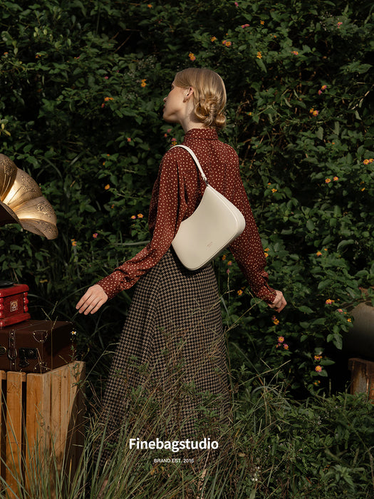 FinebagStudio Leather Baguette Shoulder Bag