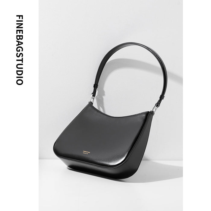 FinebagStudio Leather Baguette Shoulder Bag