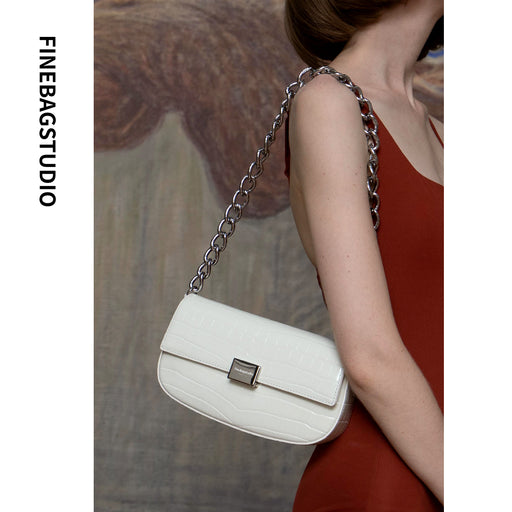 FinebagStudio Leather Shoulder Bag with Chain - finebagstudios